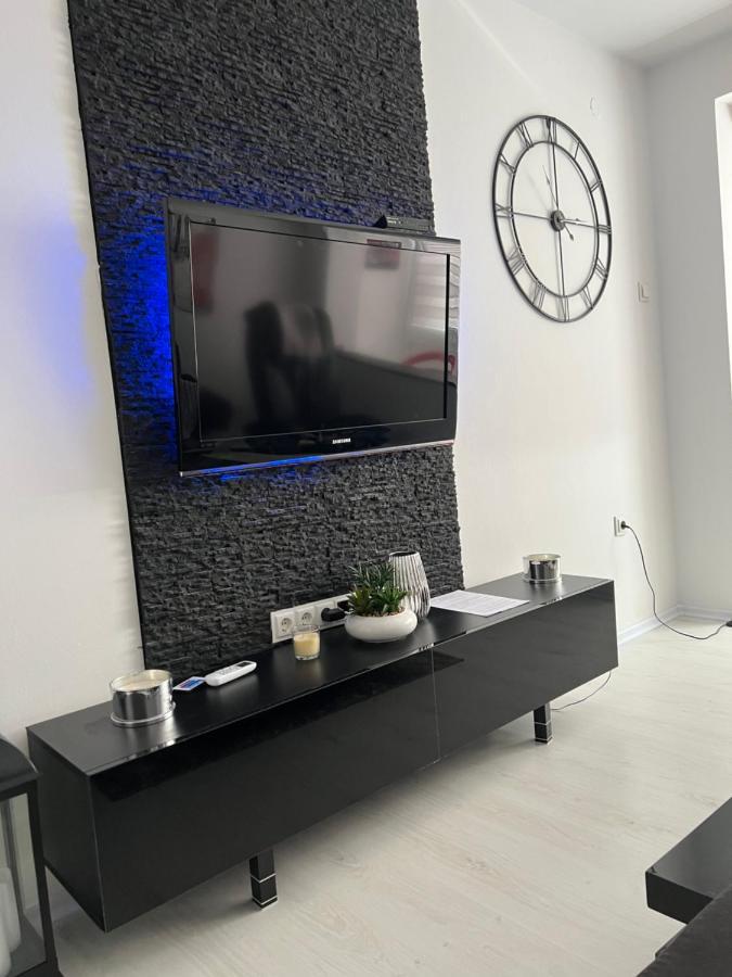Apartman Paola - Massage Chair- 0-24 Self Check In Out- Zupanja Buitenkant foto